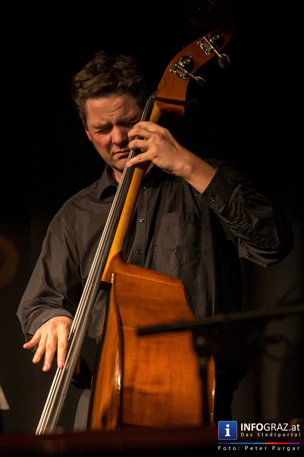 Saying „i like you“ in a postrock way - Tuesday microgrooves im WIST/mo.xx Graz - 032