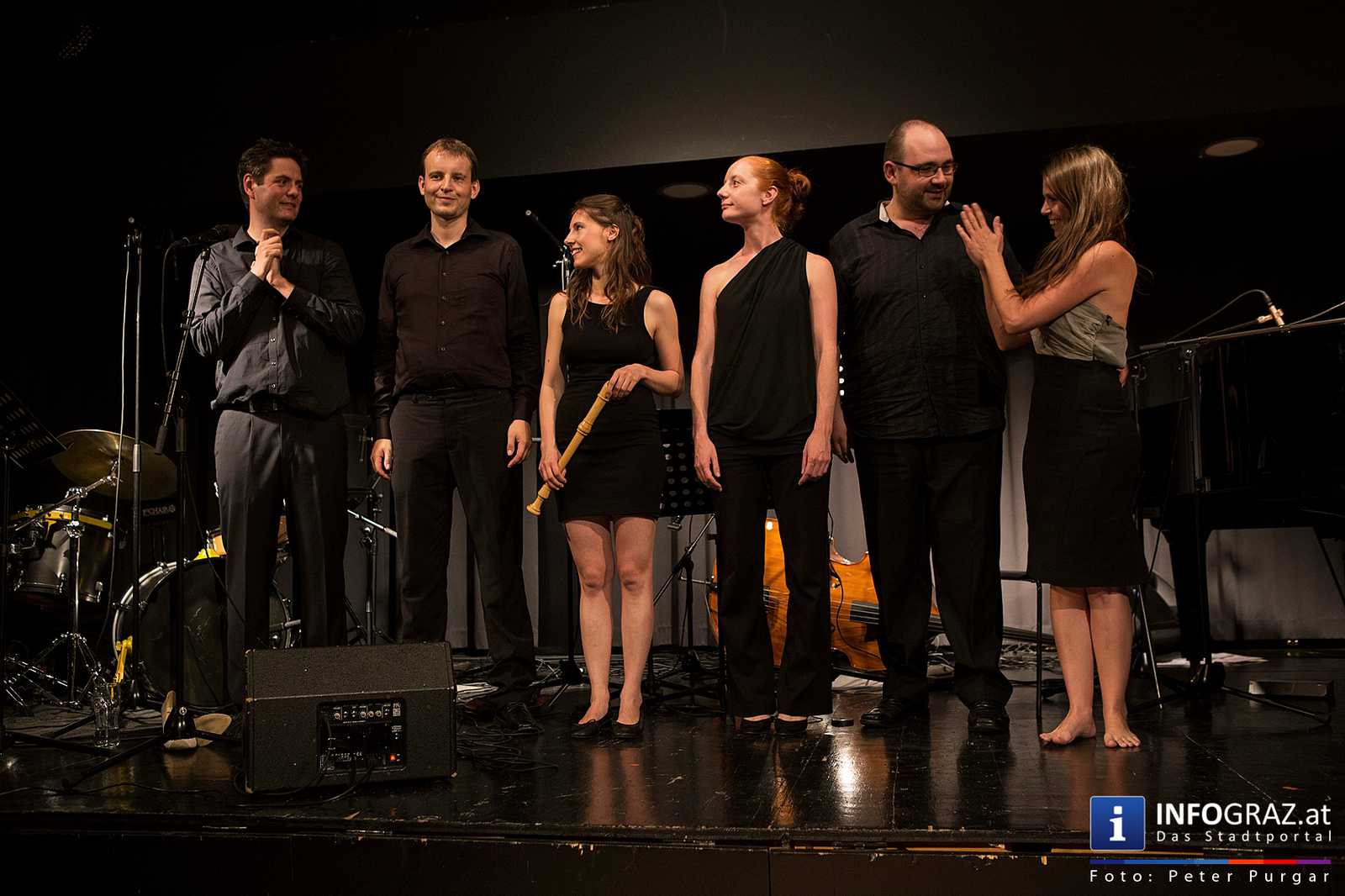 Saying „i like you“ in a postrock way - Tuesday microgrooves im WIST/mo.xx Graz - 080