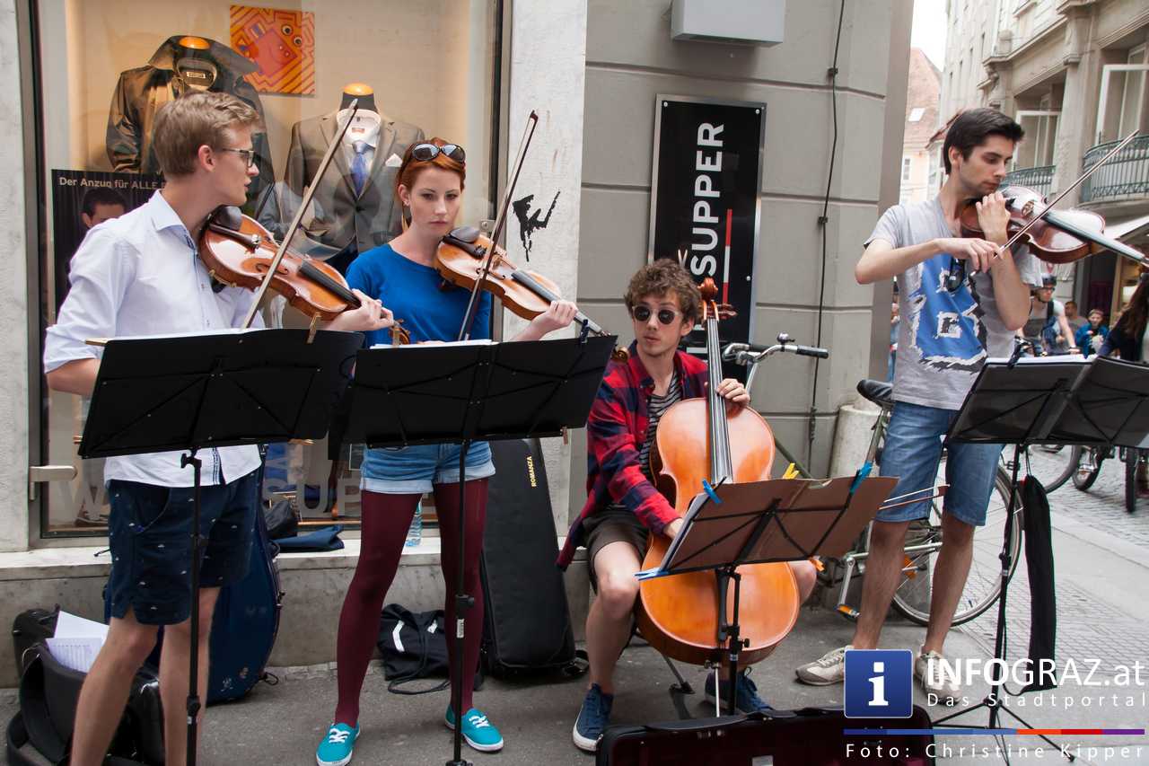 KUNSTMARKT vom Färberplatz zum Schloßbergplatz am 19. Juni 2015 - 048