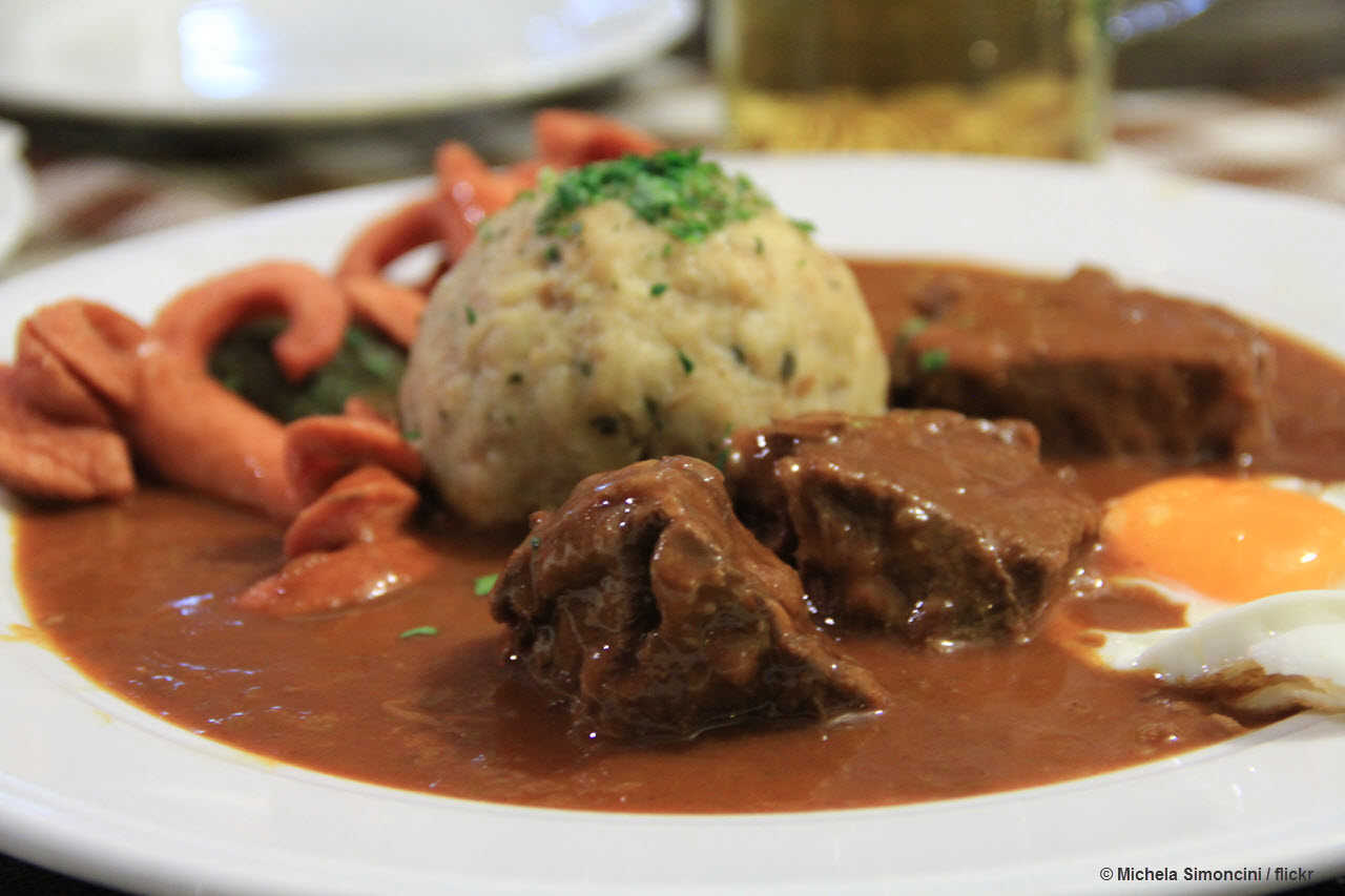 Essen In Der Nähe Vom Standort Steirische Küche - regionale, heimische Spezialitäten