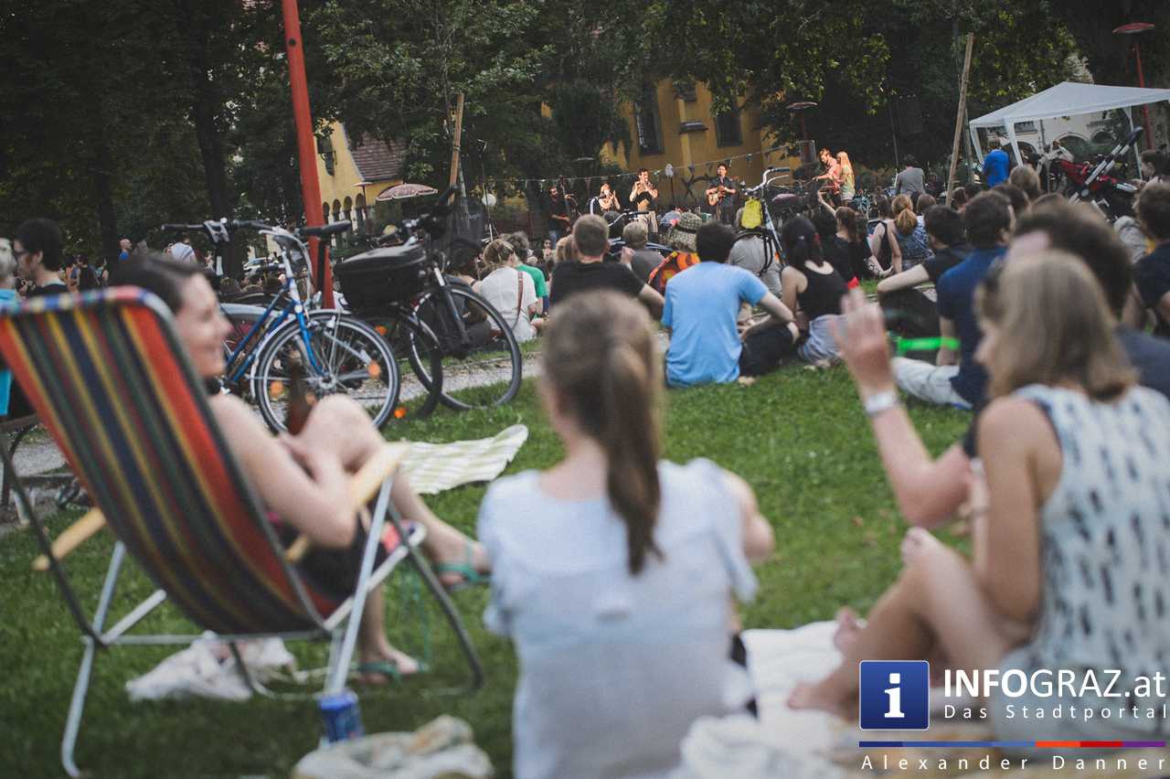 ‚TheAngelcy‘ aus Tel Aviv im Volksgarten Graz am 11. August 2015 - 009