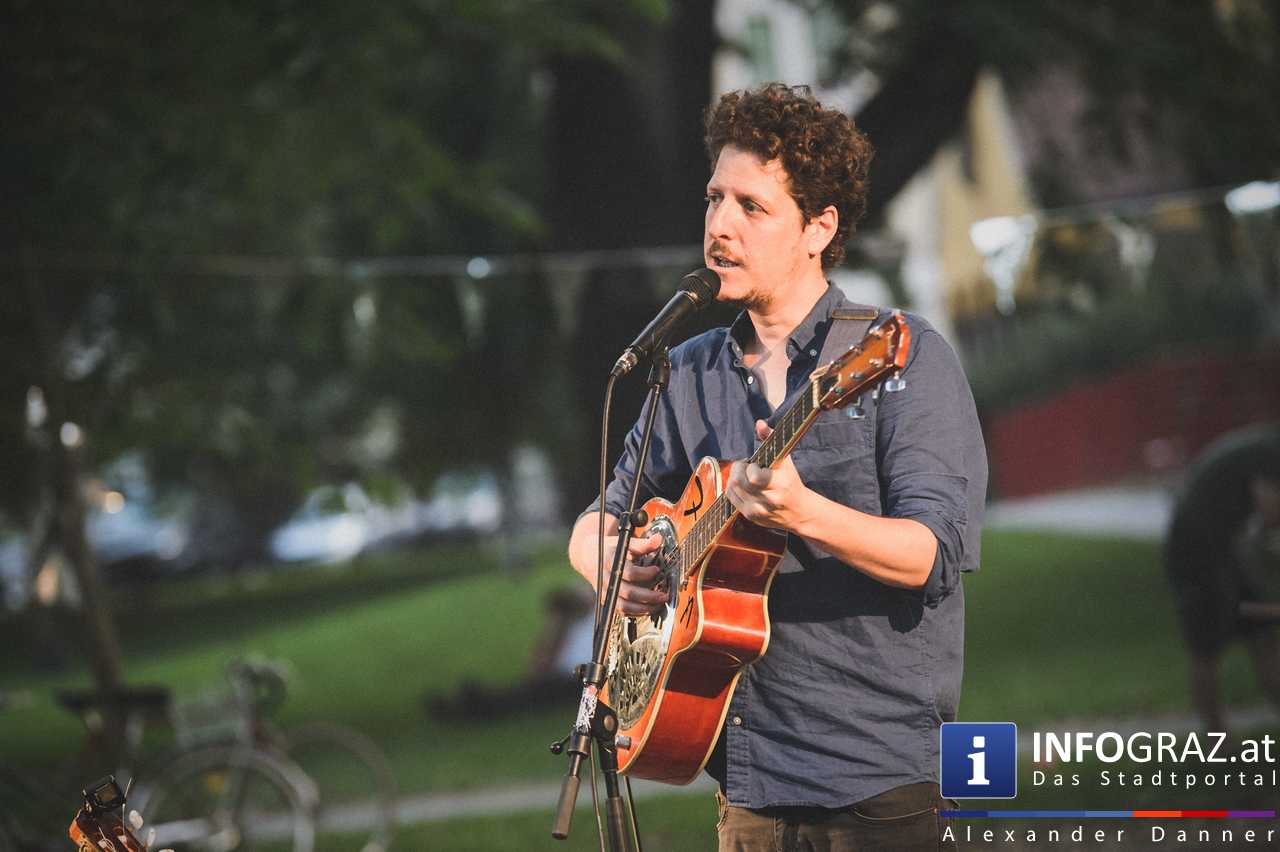 ‚TheAngelcy‘ aus Tel Aviv im Volksgarten Graz am 11. August 2015 - 011