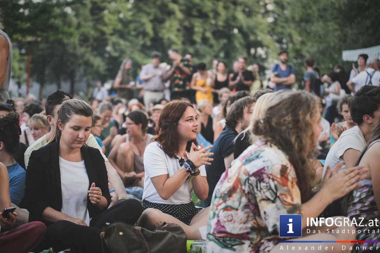 ‚TheAngelcy‘ aus Tel Aviv im Volksgarten Graz am 11. August 2015 - 014