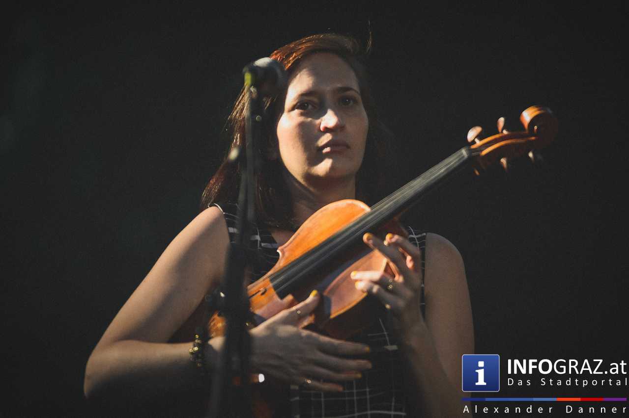 ‚TheAngelcy‘ aus Tel Aviv im Volksgarten Graz am 11. August 2015 - 018