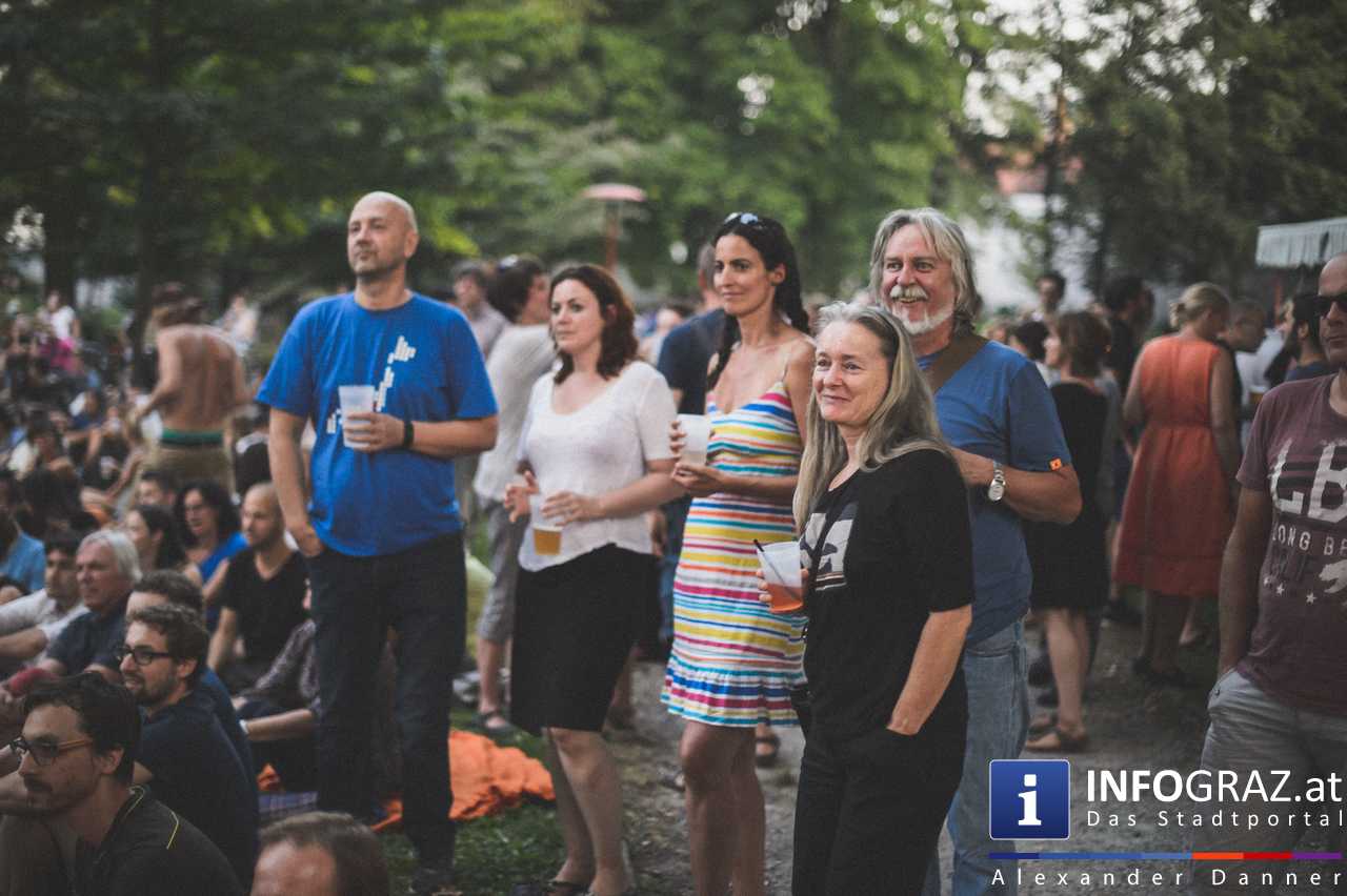 ‚TheAngelcy‘ aus Tel Aviv im Volksgarten Graz am 11. August 2015 - 027