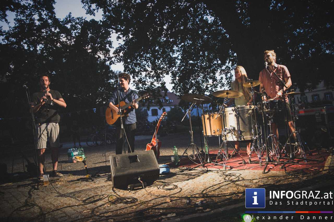 ‚TheAngelcy‘ aus Tel Aviv im Volksgarten Graz am 11. August 2015 - 033