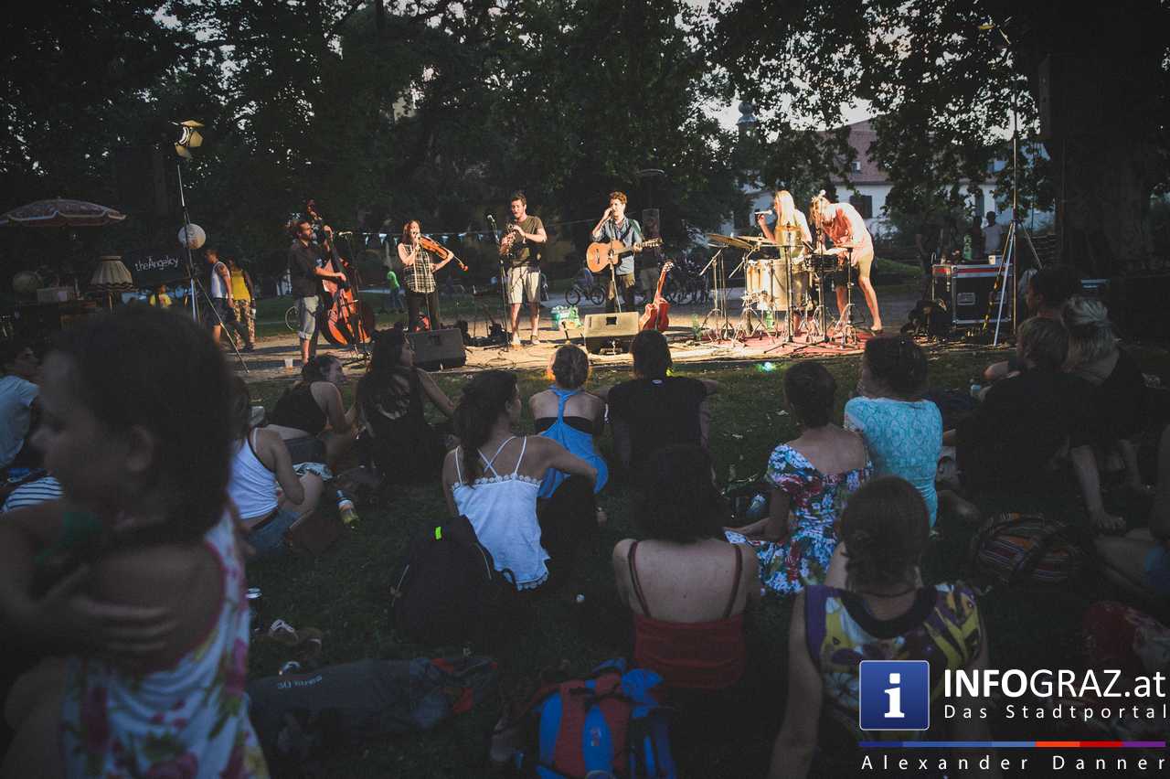 ‚TheAngelcy‘ aus Tel Aviv im Volksgarten Graz am 11. August 2015 - 035