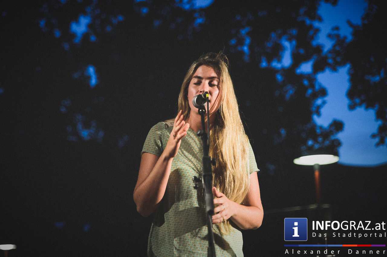 ‚TheAngelcy‘ aus Tel Aviv im Volksgarten Graz am 11. August 2015 - 040