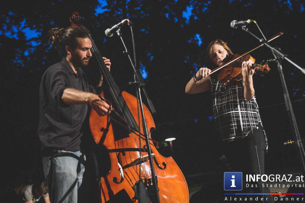 ‚TheAngelcy‘ aus Tel Aviv im Volksgarten Graz am 11. August 2015 - 048