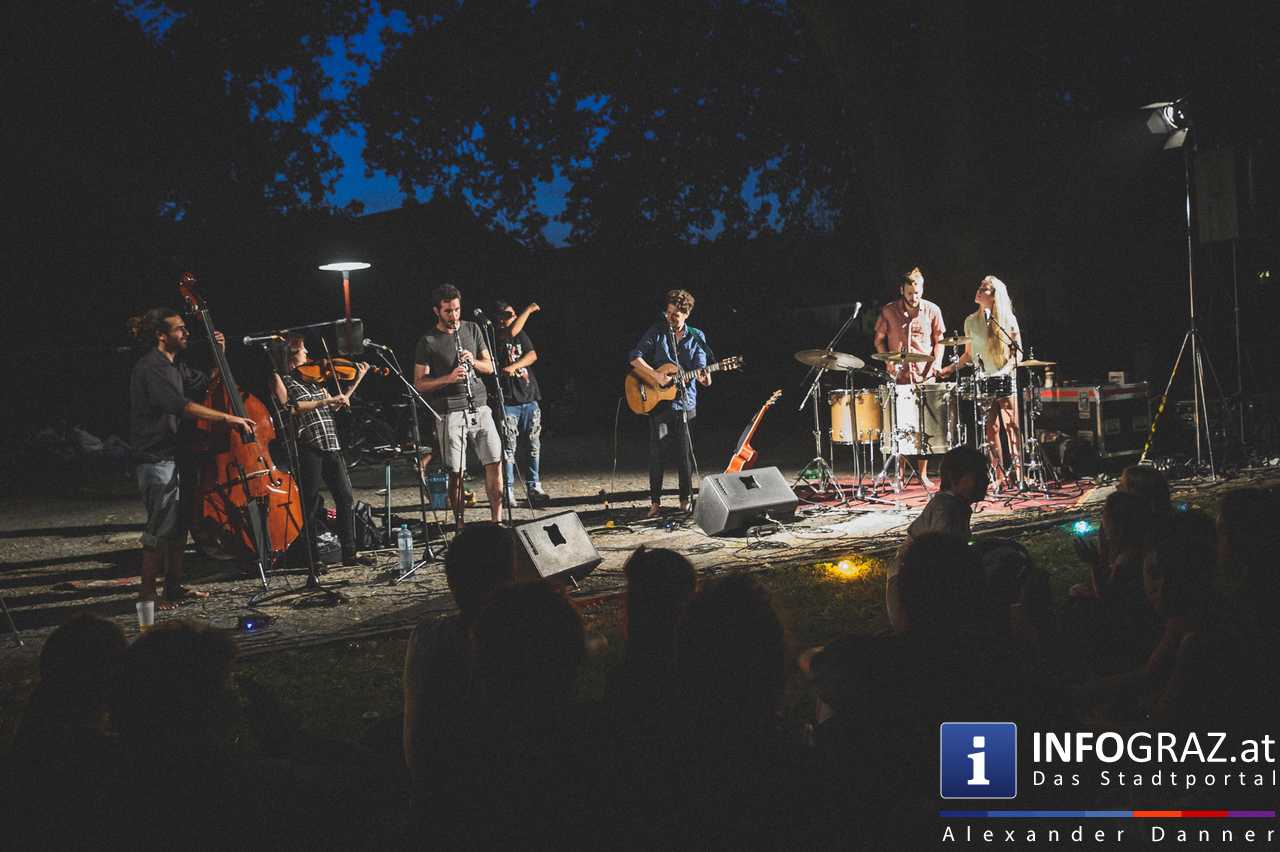 ‚TheAngelcy‘ aus Tel Aviv im Volksgarten Graz am 11. August 2015 - 051