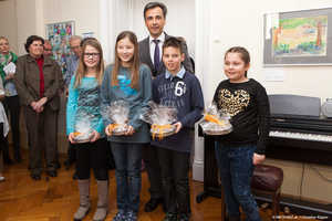 Bürgermeister Mag. Siegfried Nagl,Kindermalaktion‚Picasso – mal mit mir die Welt,Ausstellung,Rathaus Graz,kasperl,kosmos,chance