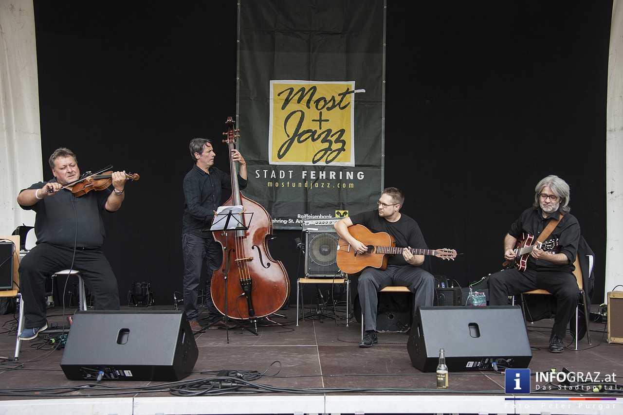 Fotos von Most und Jazz, dem Jazzfestival in Fehring am 13. September 2015 - 068