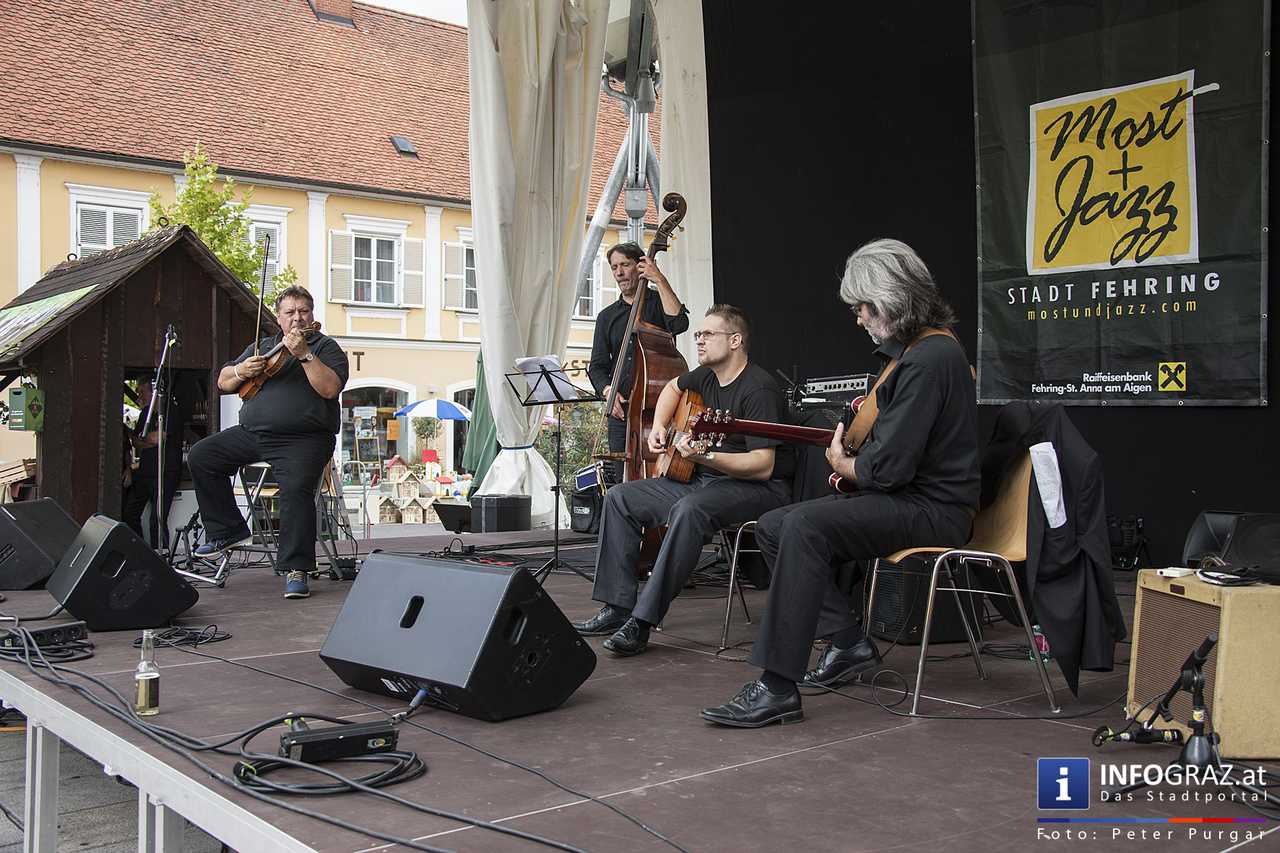Fotos von Most und Jazz, dem Jazzfestival in Fehring am 13. September 2015 - 086