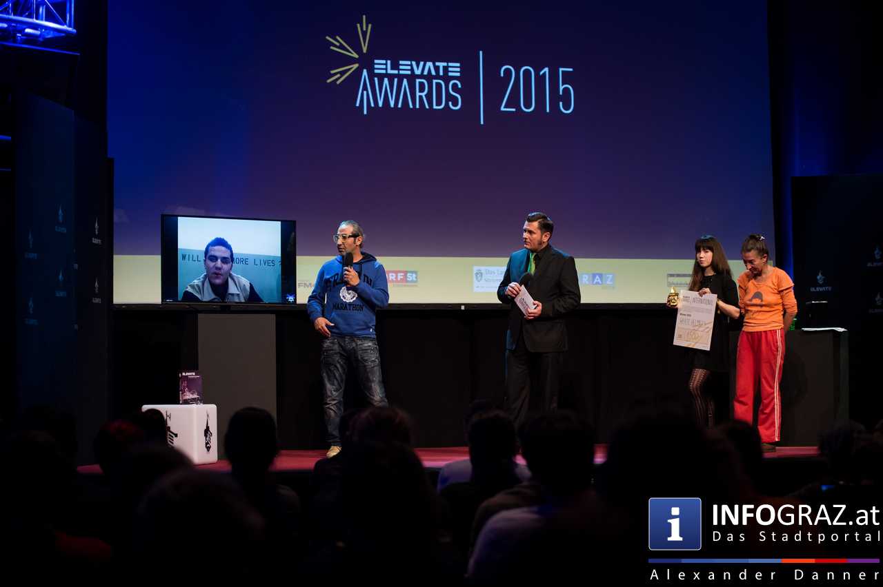 Elevate Festival 2015 Graz - Elevate Awards Show & Art Kabul - Drachenspiel - 048