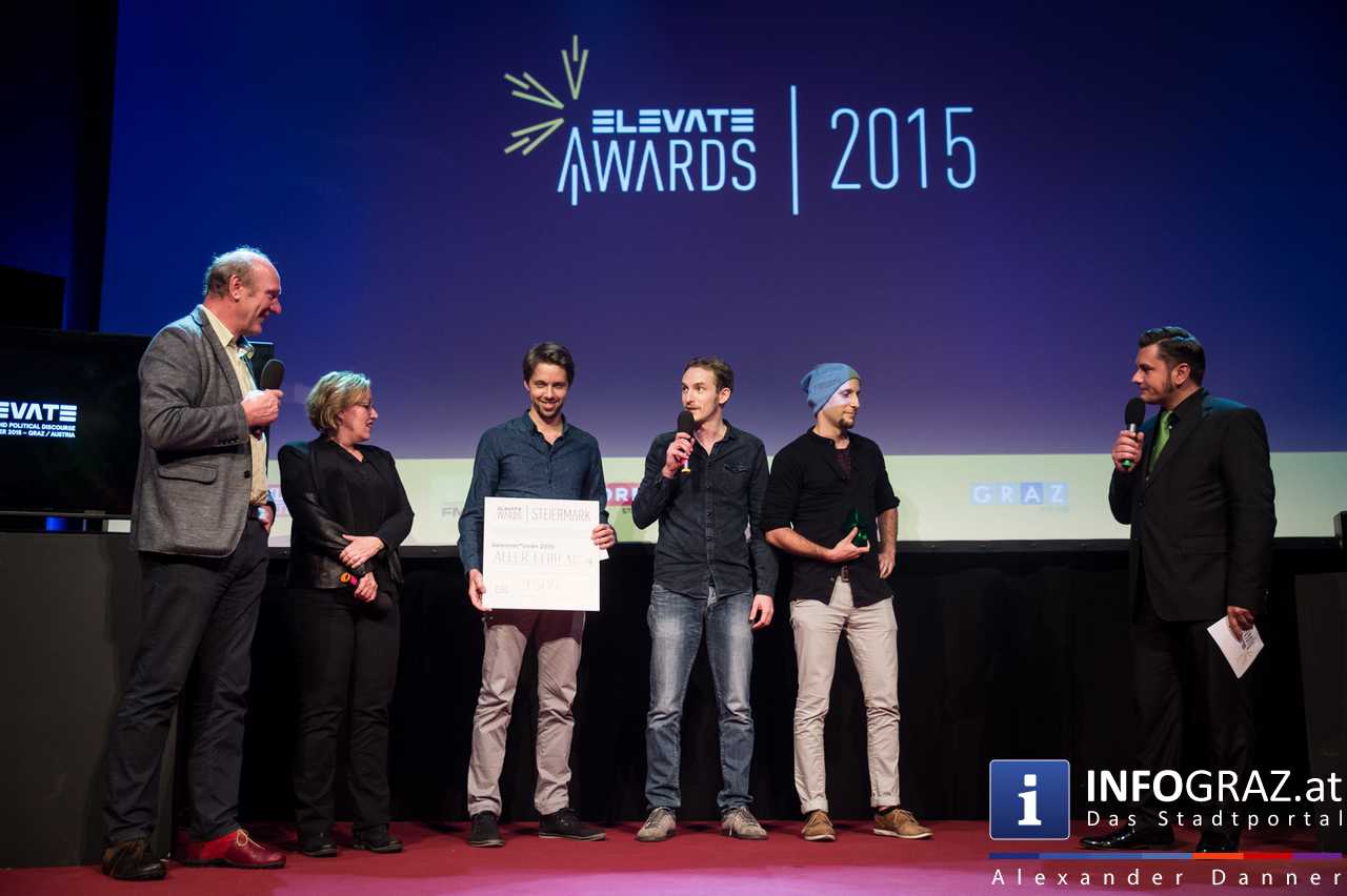 Elevate Festival 2015 Graz - Elevate Awards Show & Art Kabul - Drachenspiel - 099