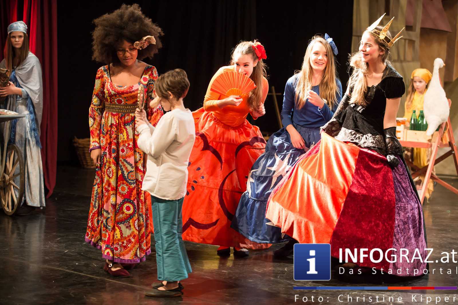 Zwerg Nase im TTZ – Tanz & Theater Zentrum Graz - Premiere am 7.12.2015 - 026