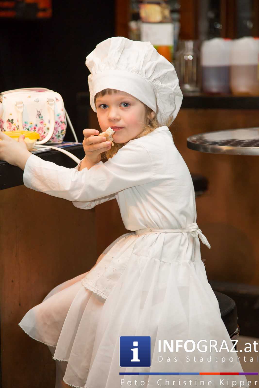 Zwerg Nase im TTZ – Tanz & Theater Zentrum Graz - Premiere am 7.12.2015 - 027