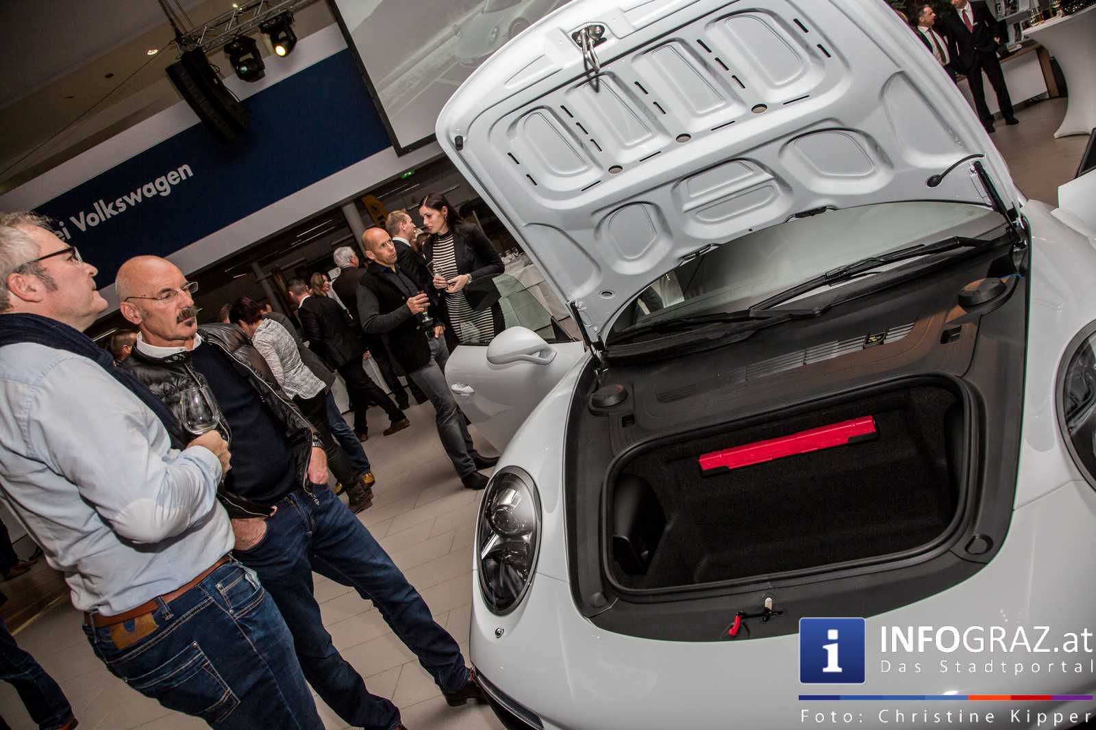 Der neue Porsche 911 – Präsentation im Porsche Zentrum Steiermark am 11. Dezember 2015 - 089