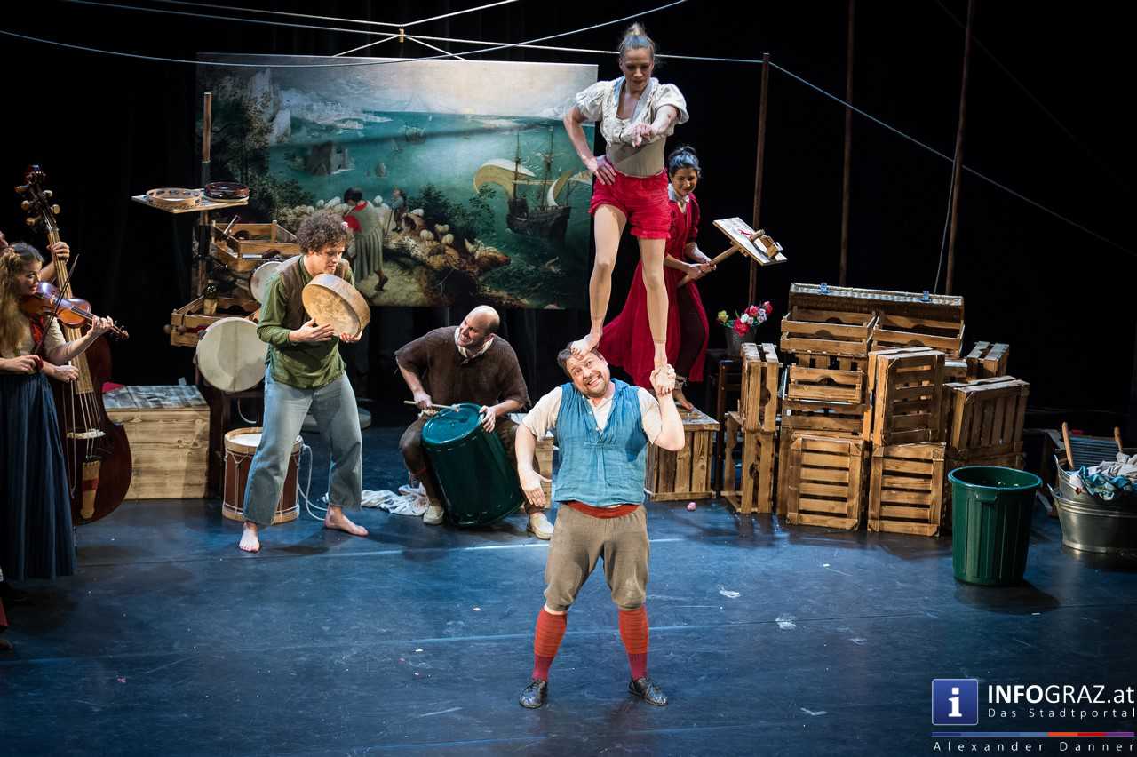 Cirque Noël ‚Seasons‘ im Orpheum Graz am 3. Jänner 2016  - 005