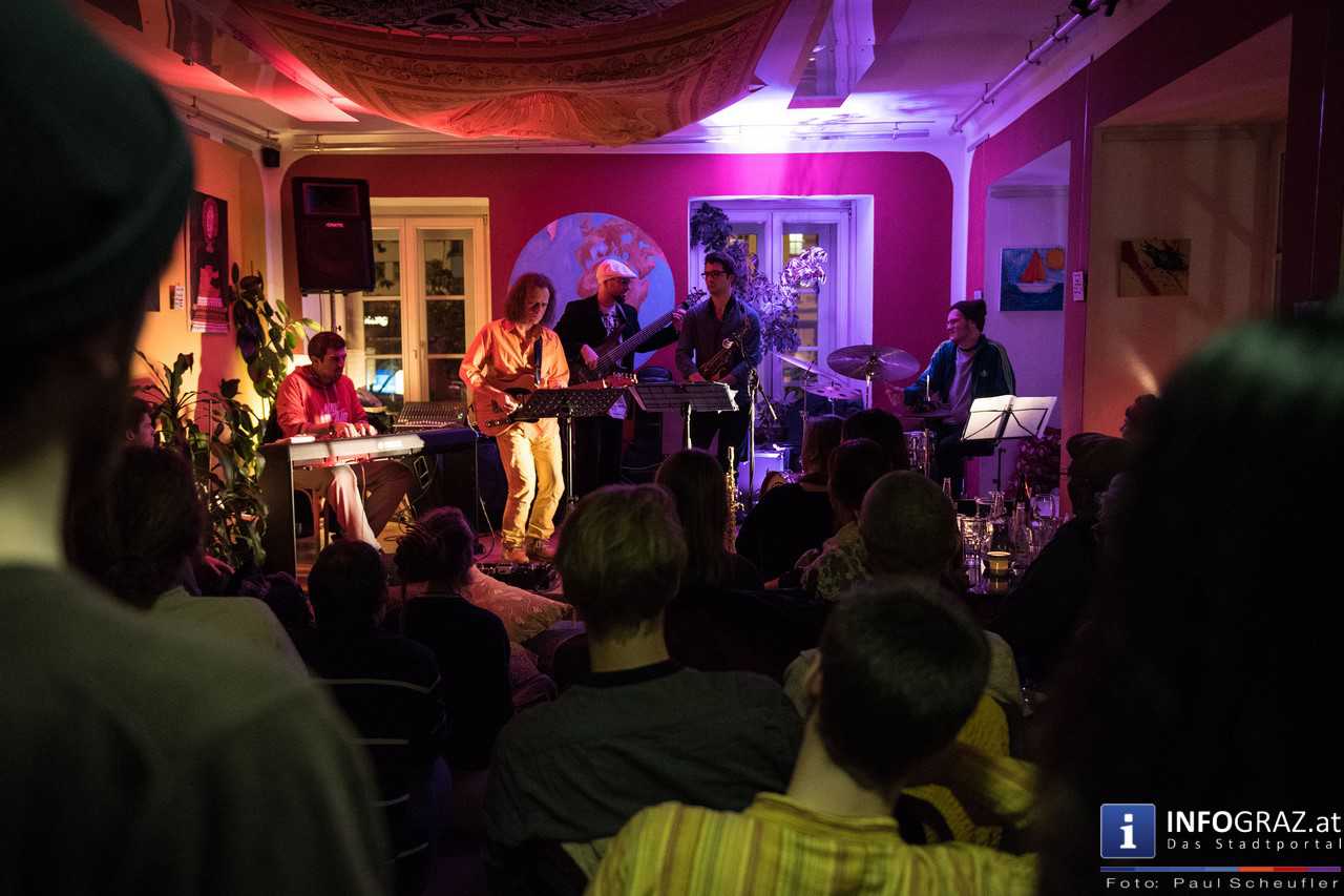 Temple Priests im café erde Graz am 28.Jänner 2016 - 052