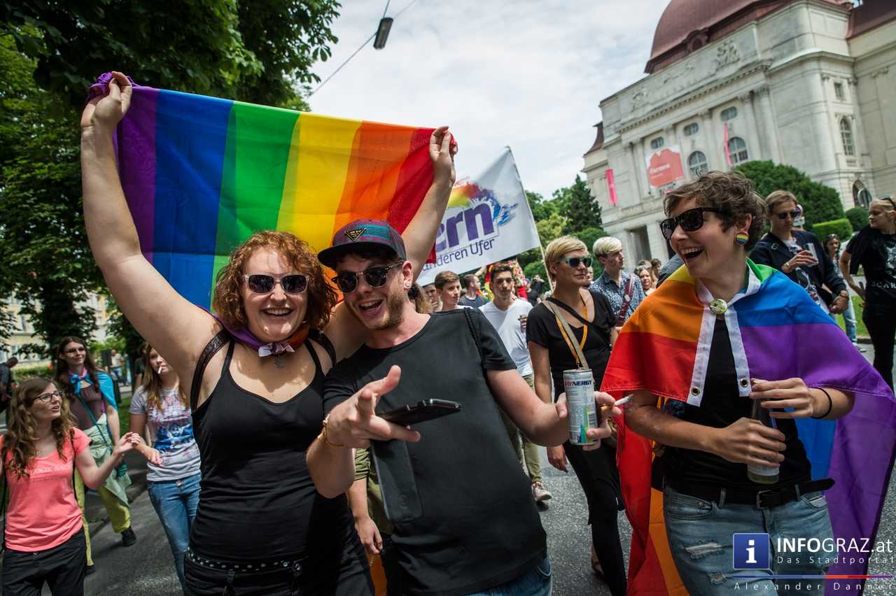 CSD-Parade 2016 Graz - Christopher Street Day - 11. Juni 2016 - 012