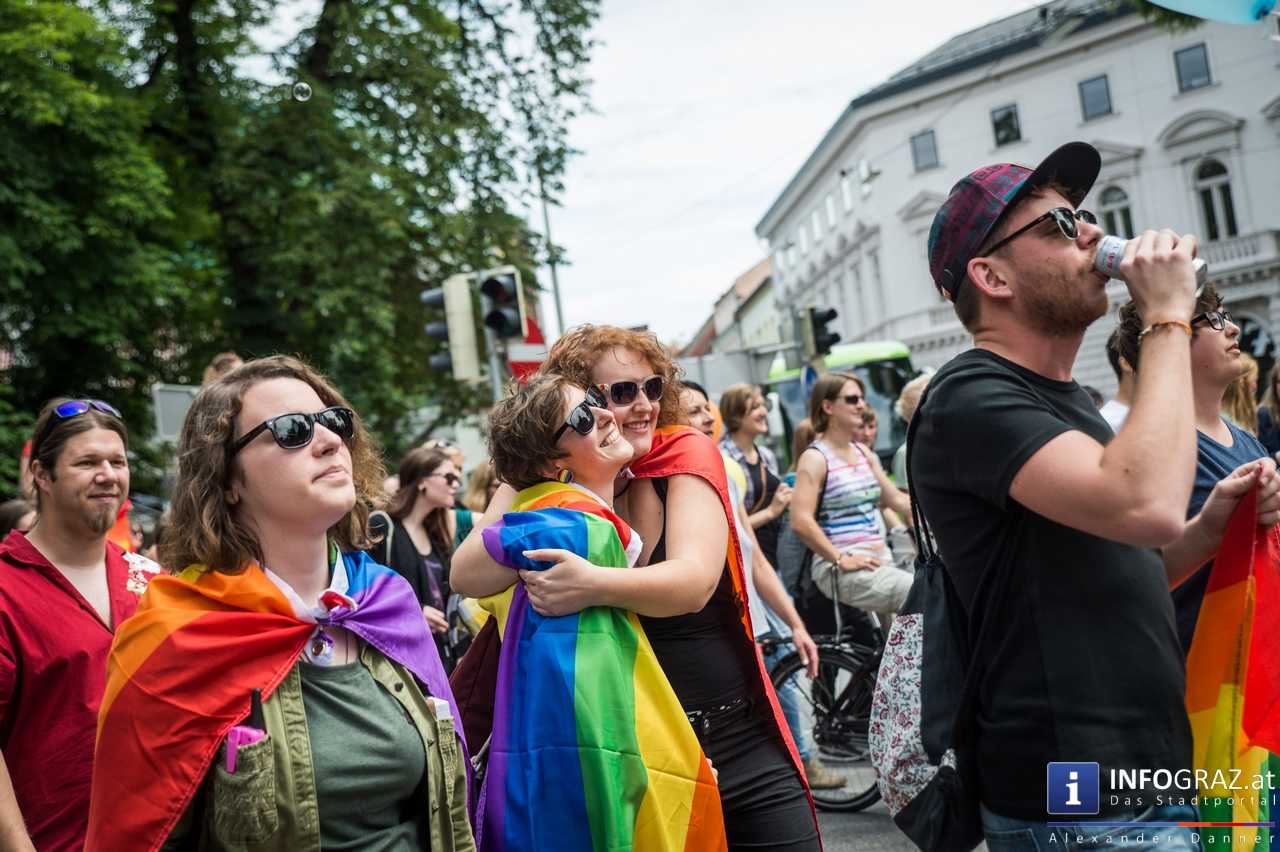 CSD-Parade 2016 Graz - Christopher Street Day - 11. Juni 2016 - 017