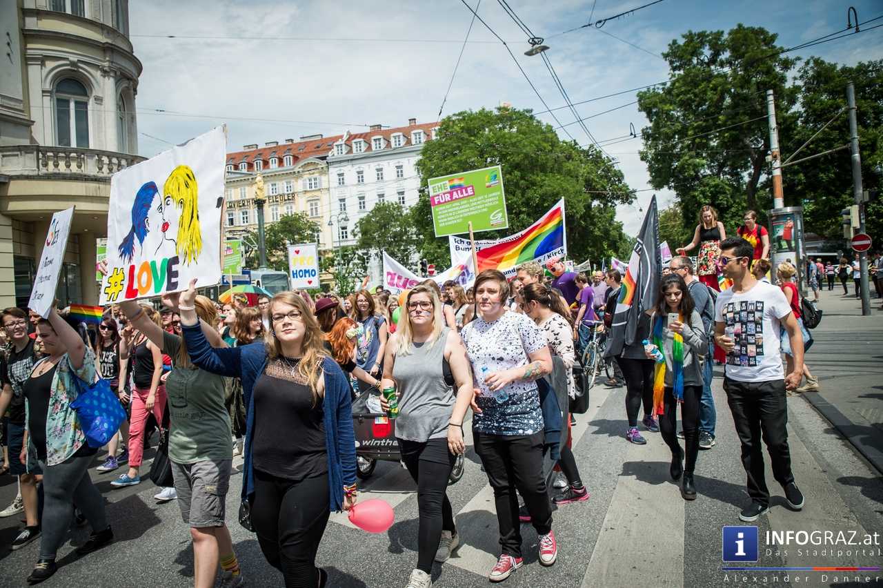 CSD-Parade 2016 Graz - Christopher Street Day - 11. Juni 2016 - 025