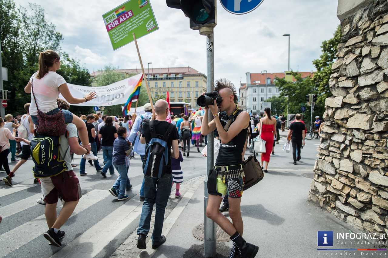 CSD-Parade 2016 Graz - Christopher Street Day - 11. Juni 2016 - 038