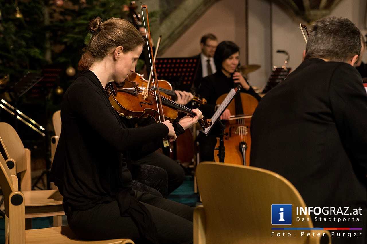 Neujahrskonzert,Evangelische Heilandskirche Graz,Grazer Salonorchester,klangvolle Momente,Musiker,professionell