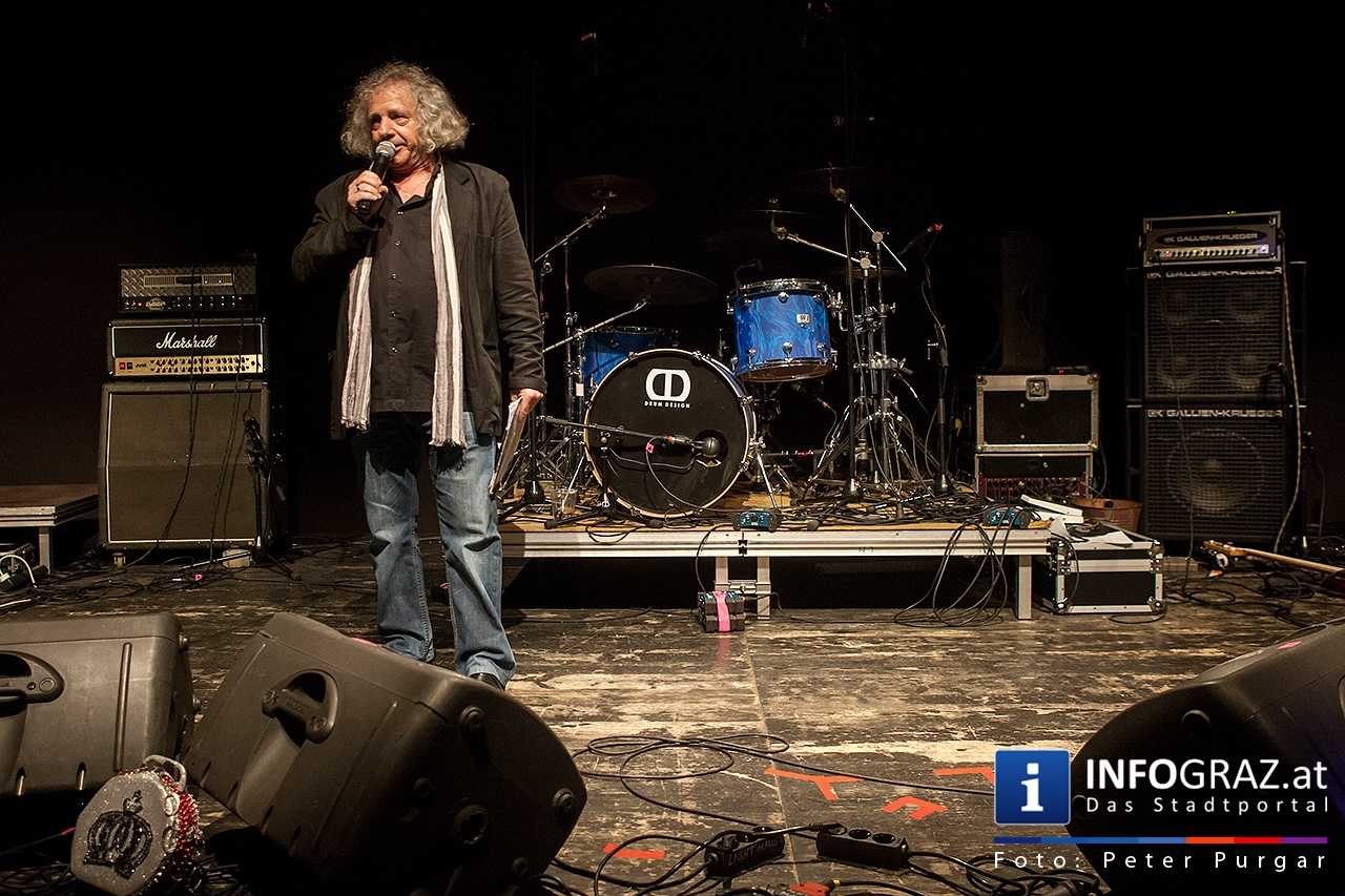 ‚With a little help from my friends’ - Music for Mecky - 001