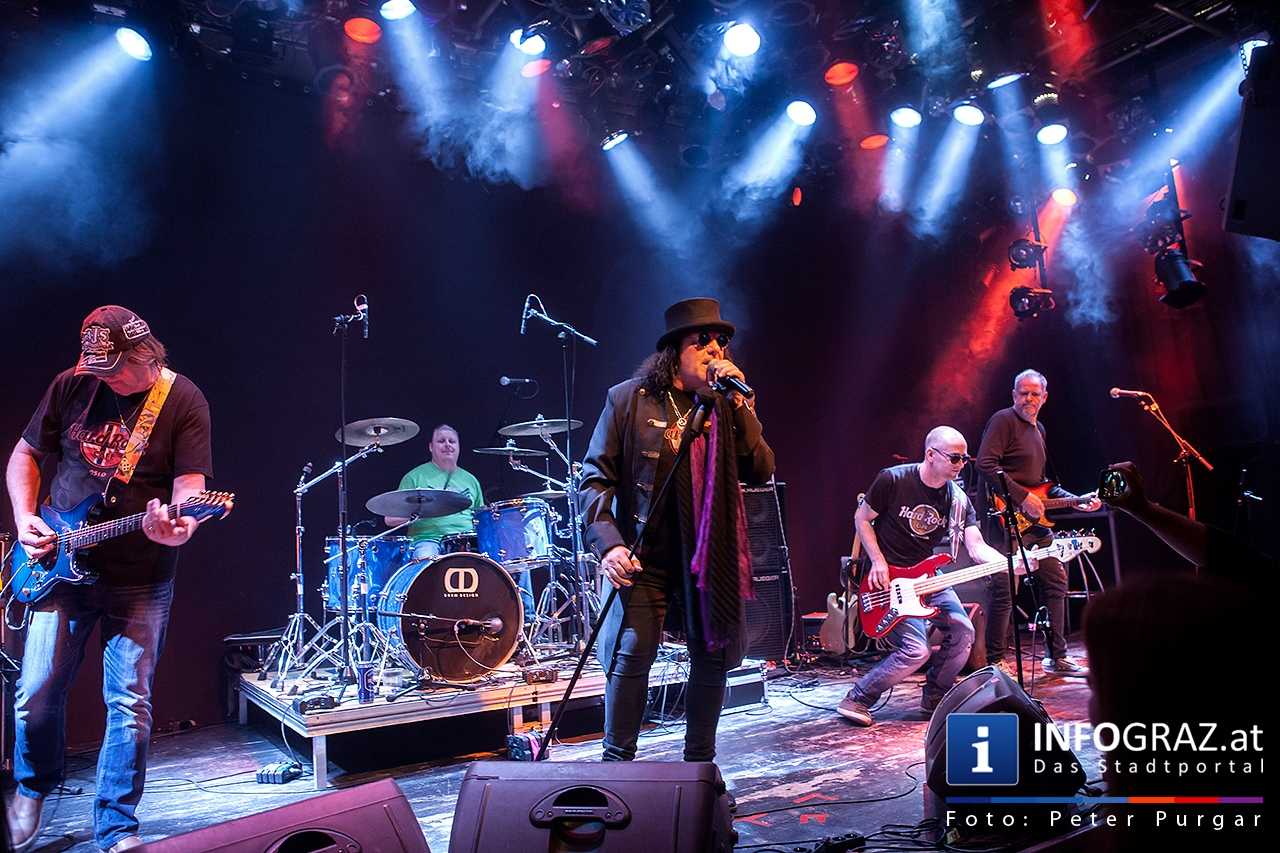 ‚With a little help from my friends’ - Music for Mecky - 005