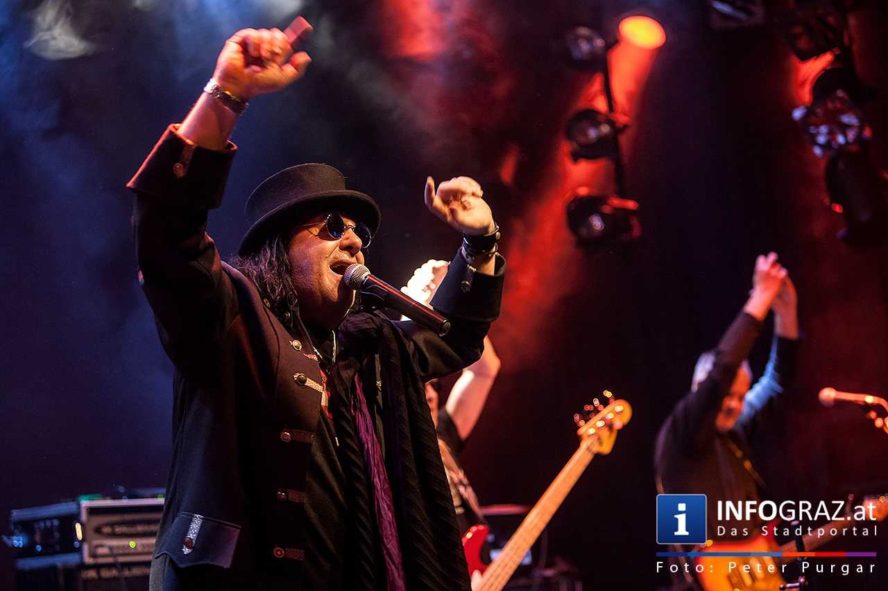 ‚With a little help from my friends’ - Music for Mecky - 013