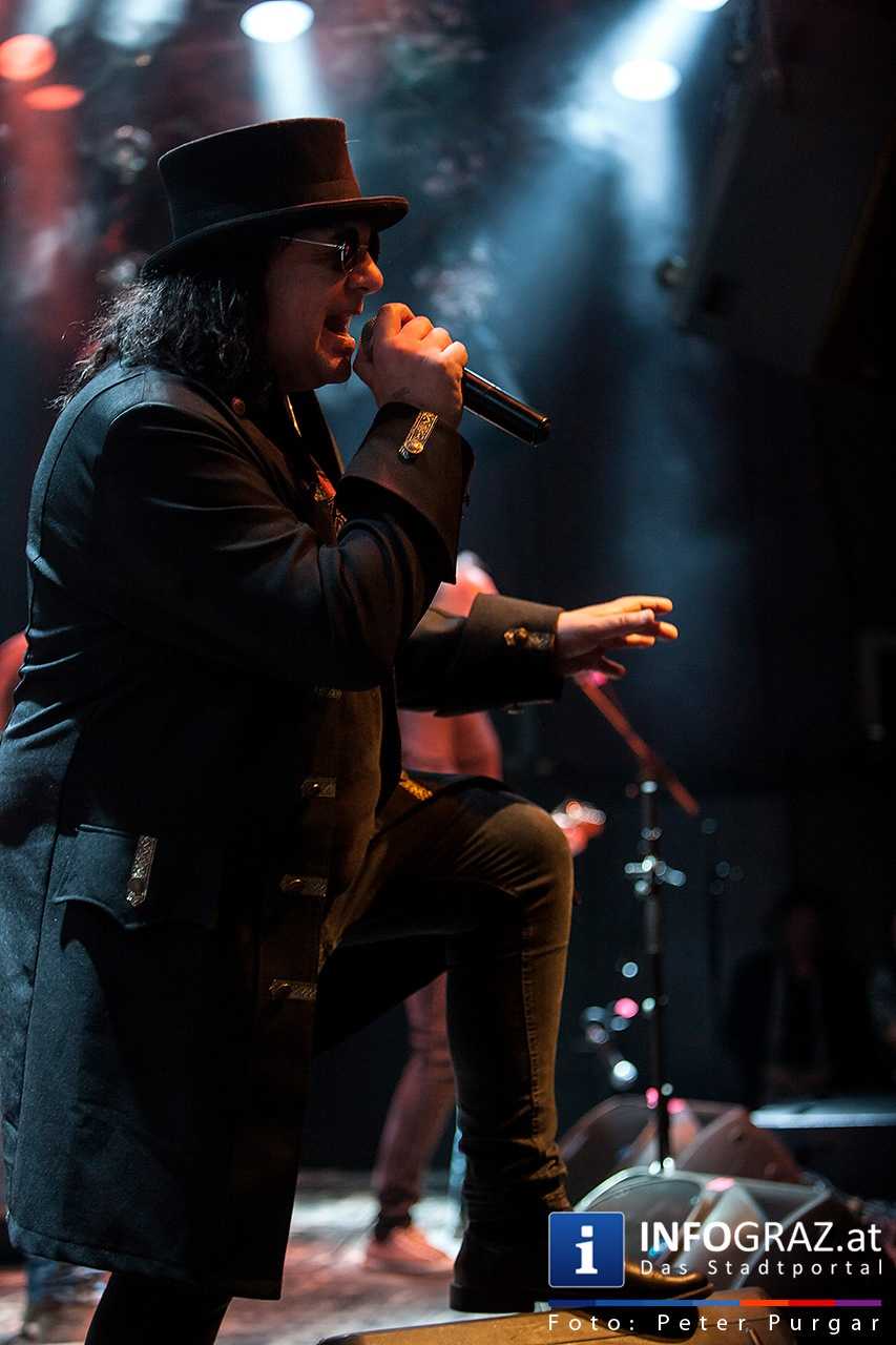 ‚With a little help from my friends’ - Music for Mecky - 015