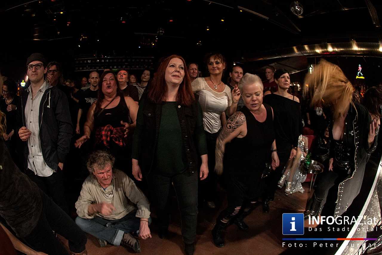 ‚With a little help from my friends’ - Music for Mecky - 024