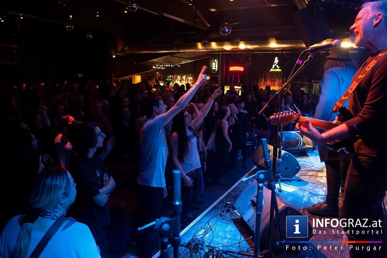 ‚With a little help from my friends’ - Music for Mecky - 029