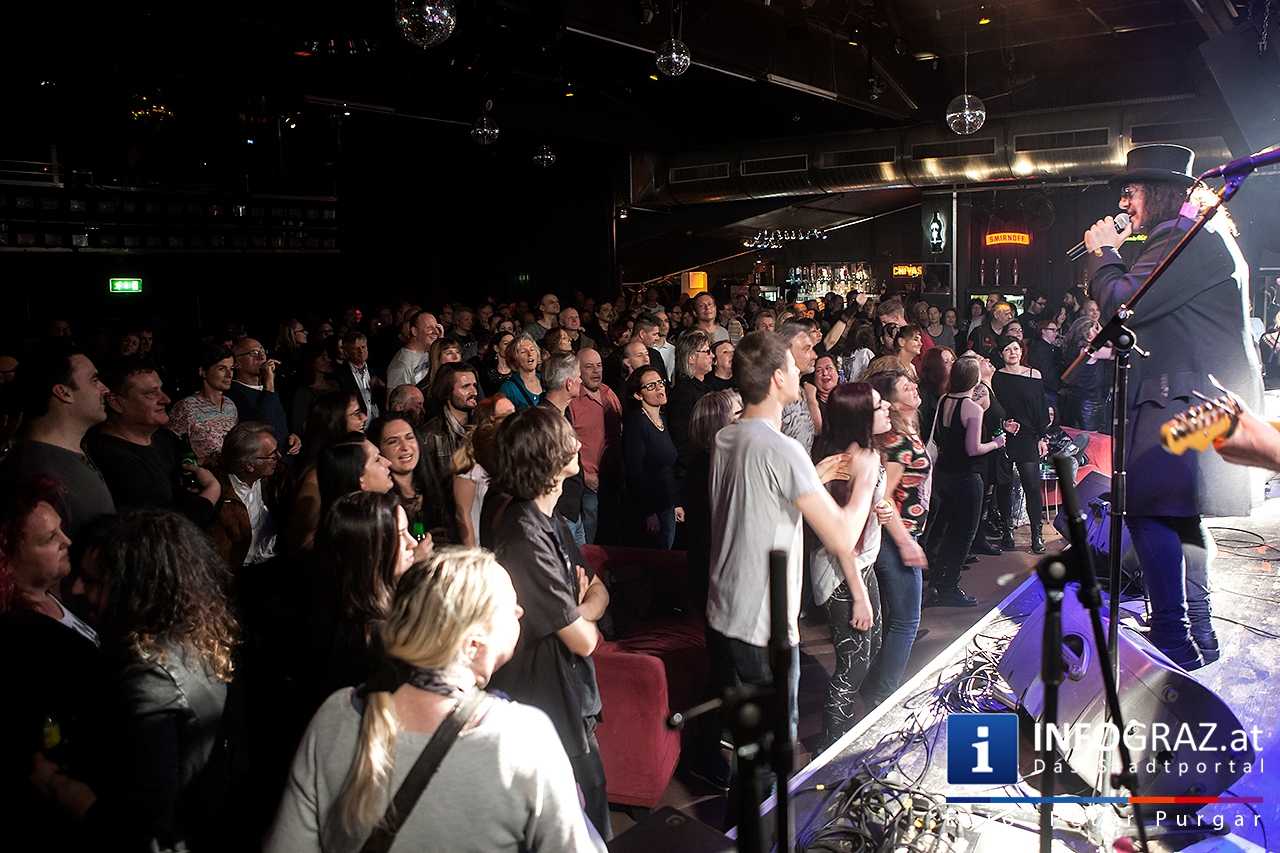 ‚With a little help from my friends’ - Music for Mecky - 030