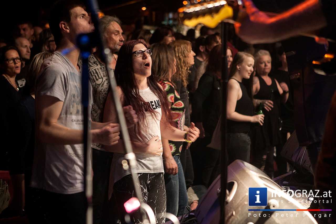 ‚With a little help from my friends’ - Music for Mecky - 033