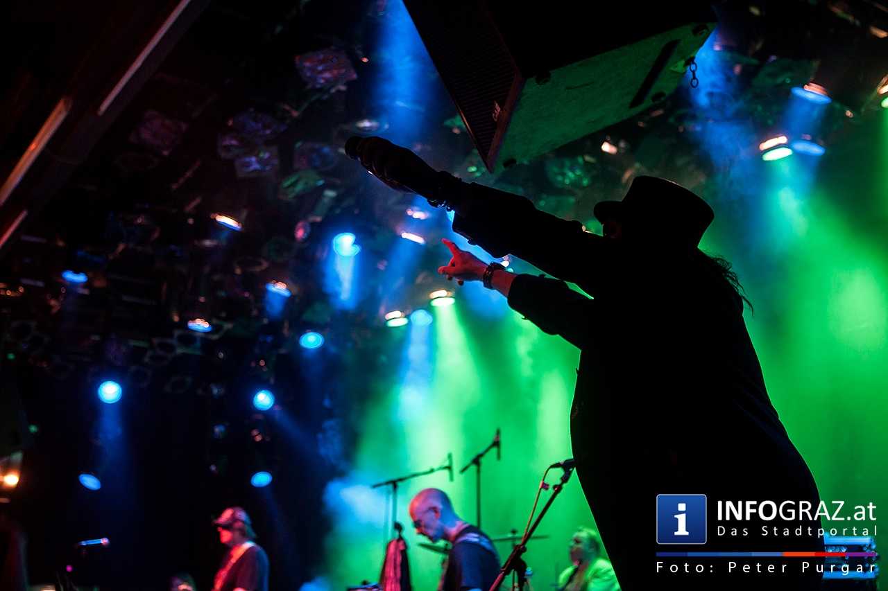 ‚With a little help from my friends’ - Music for Mecky - 034