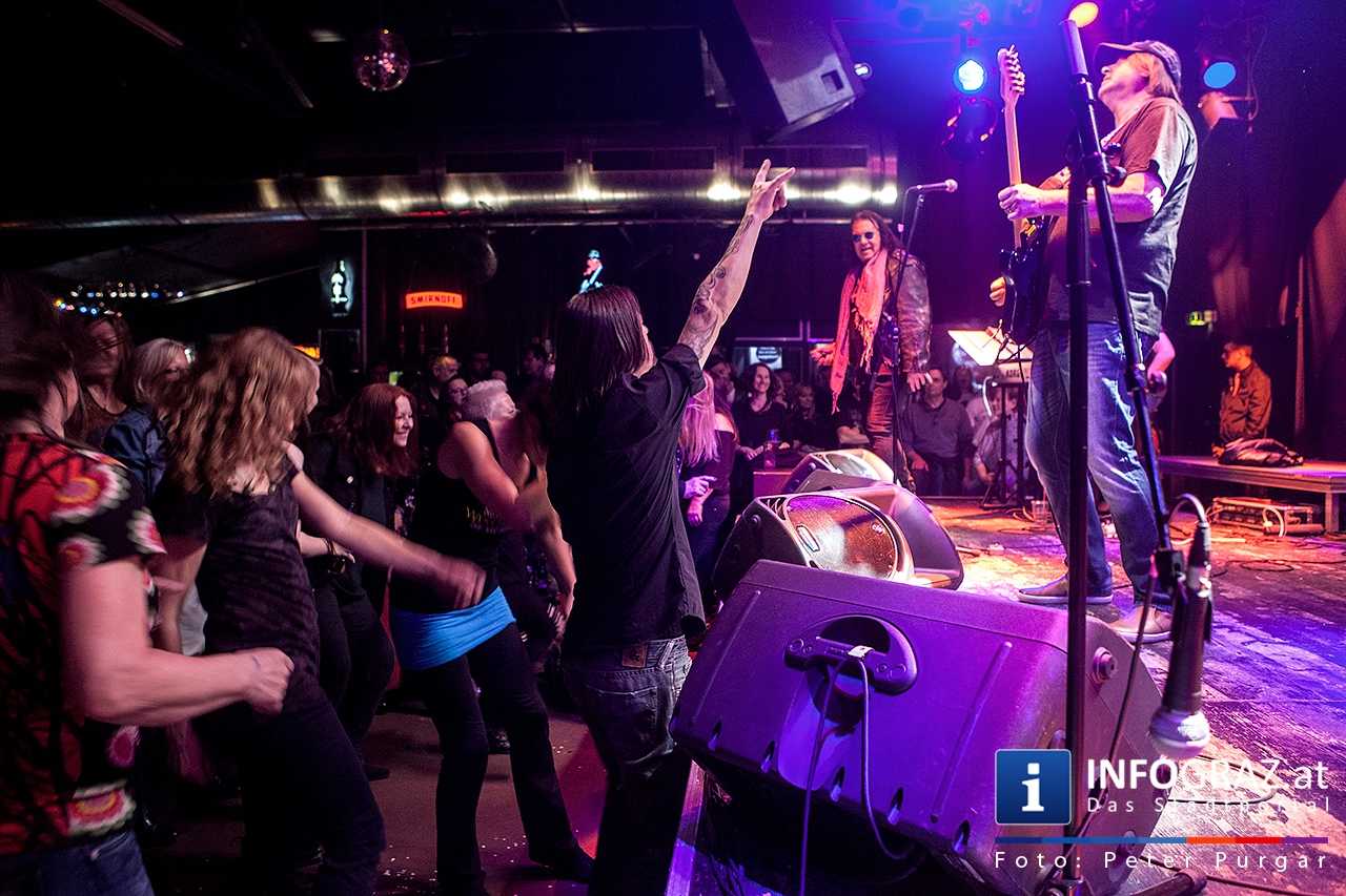 ‚With a little help from my friends’ - Music for Mecky - 048