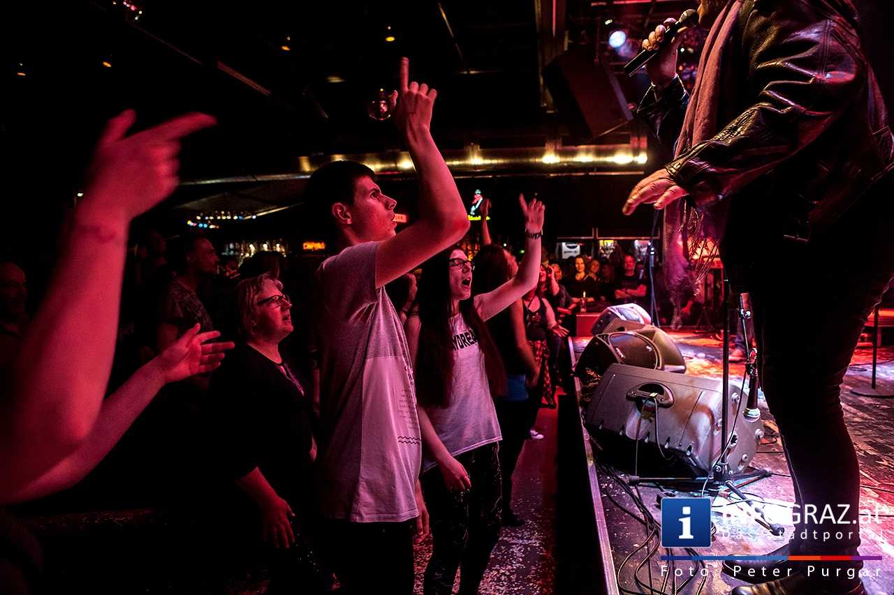 ‚With a little help from my friends’ - Music for Mecky - 055