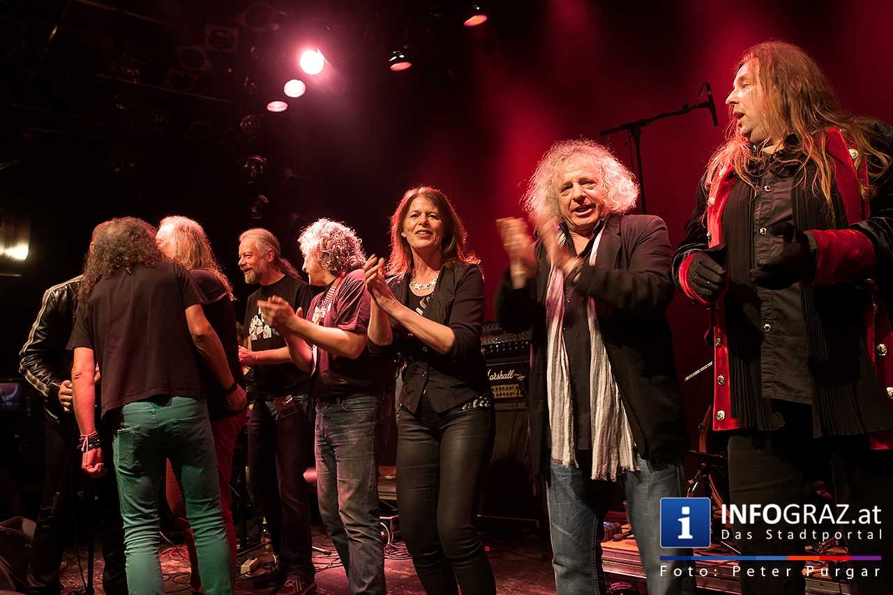 ‚With a little help from my friends’ - Music for Mecky - 069