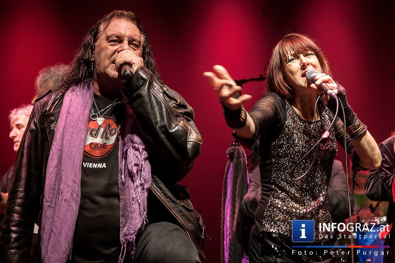 ‚With a little help from my friends’ - Music for Mecky - 072