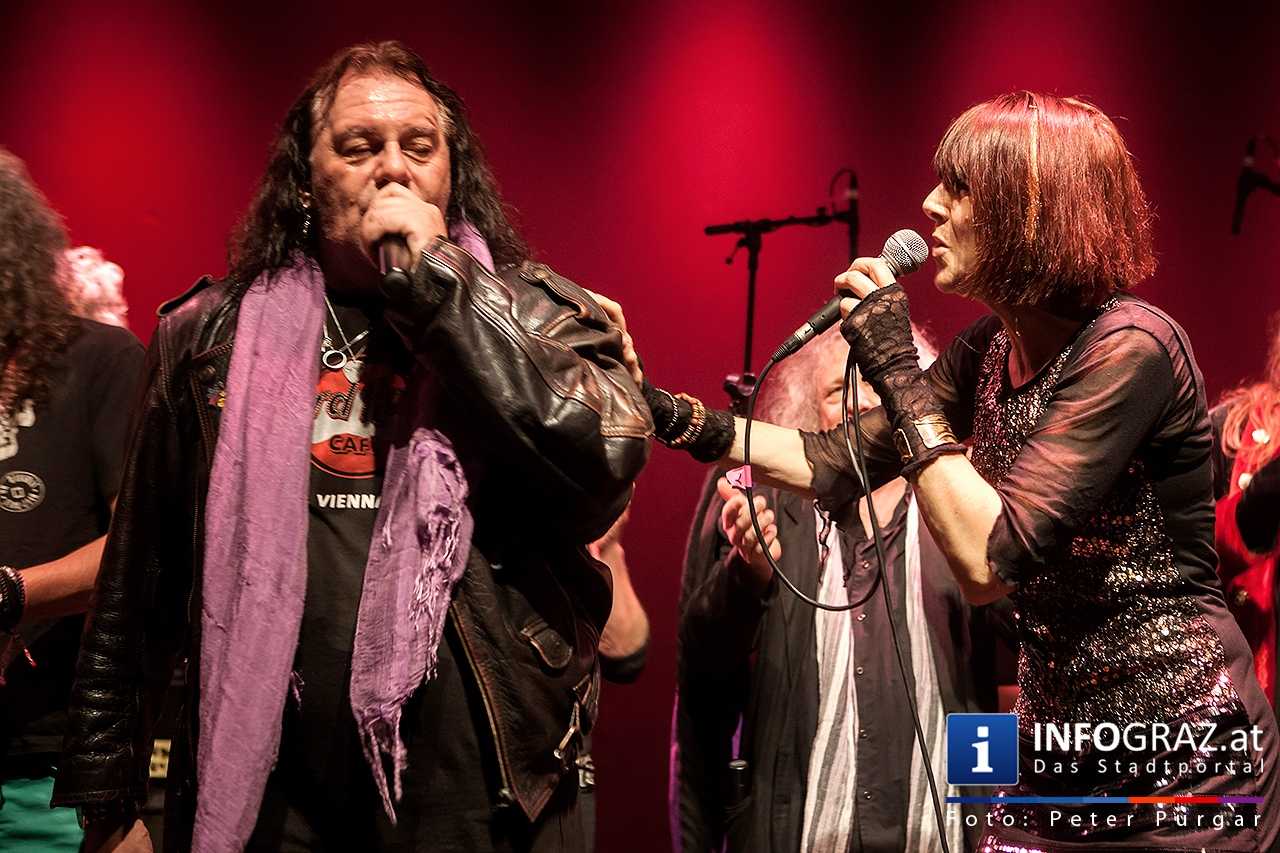 ‚With a little help from my friends’ - Music for Mecky - 073