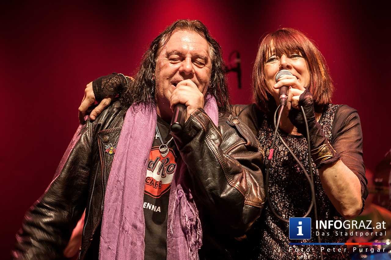 ‚With a little help from my friends’ - Music for Mecky - 074