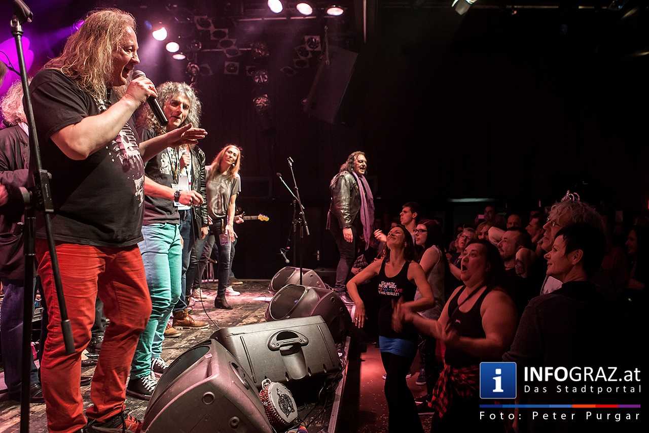 ‚With a little help from my friends’ - Music for Mecky - 076