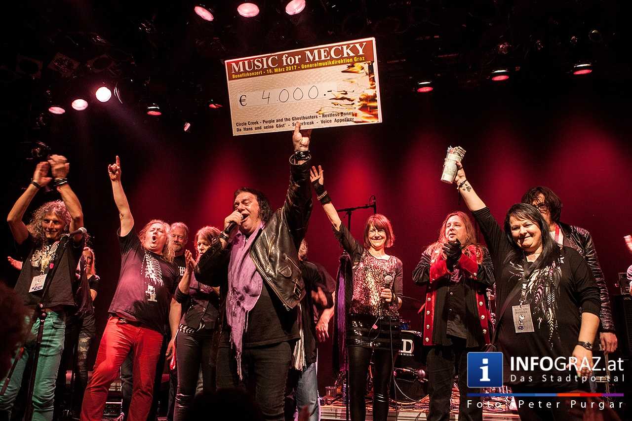 ‚With a little help from my friends’ - Music for Mecky - 082