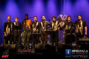 Shake Stew feat. King Shabaka - Generalmusikdirektion