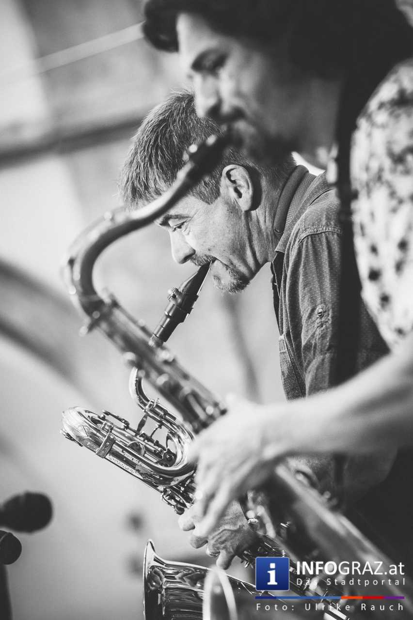 Eröffnung Jazz-Konzerte im Generalihof Graz_2017 mit den ‚Smart Metal Hornets‘ - 015