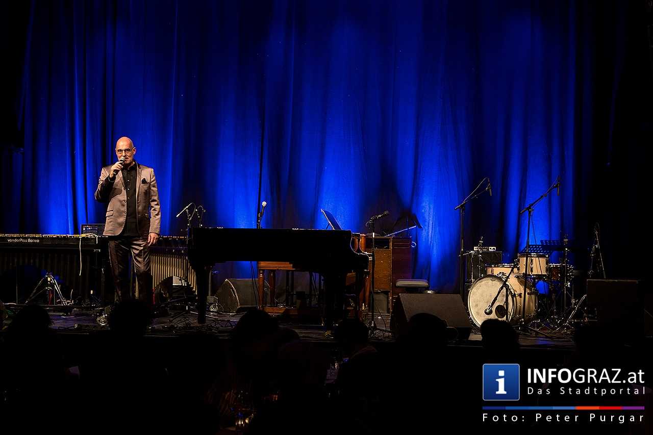 Sawoff / Meinhart - ‚Exit Universe’ - 002