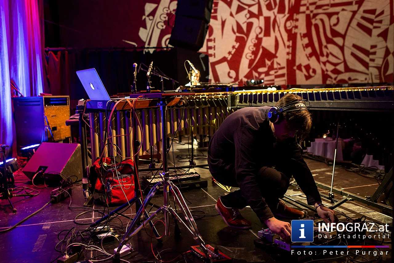 Sawoff / Meinhart - ‚Exit Universe’ - 014